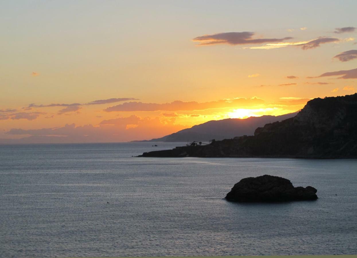 Isola D'Elba Come In Barca, A Un Tuffo Dal Mare Capoliveri  Exterior foto